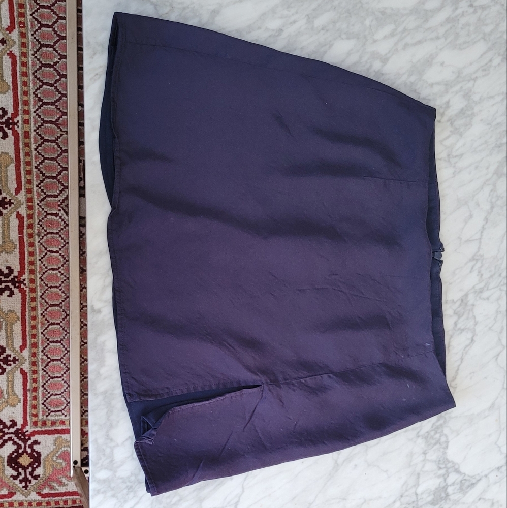 Aritzia Sunday Best navy miniskirt with slit size 10